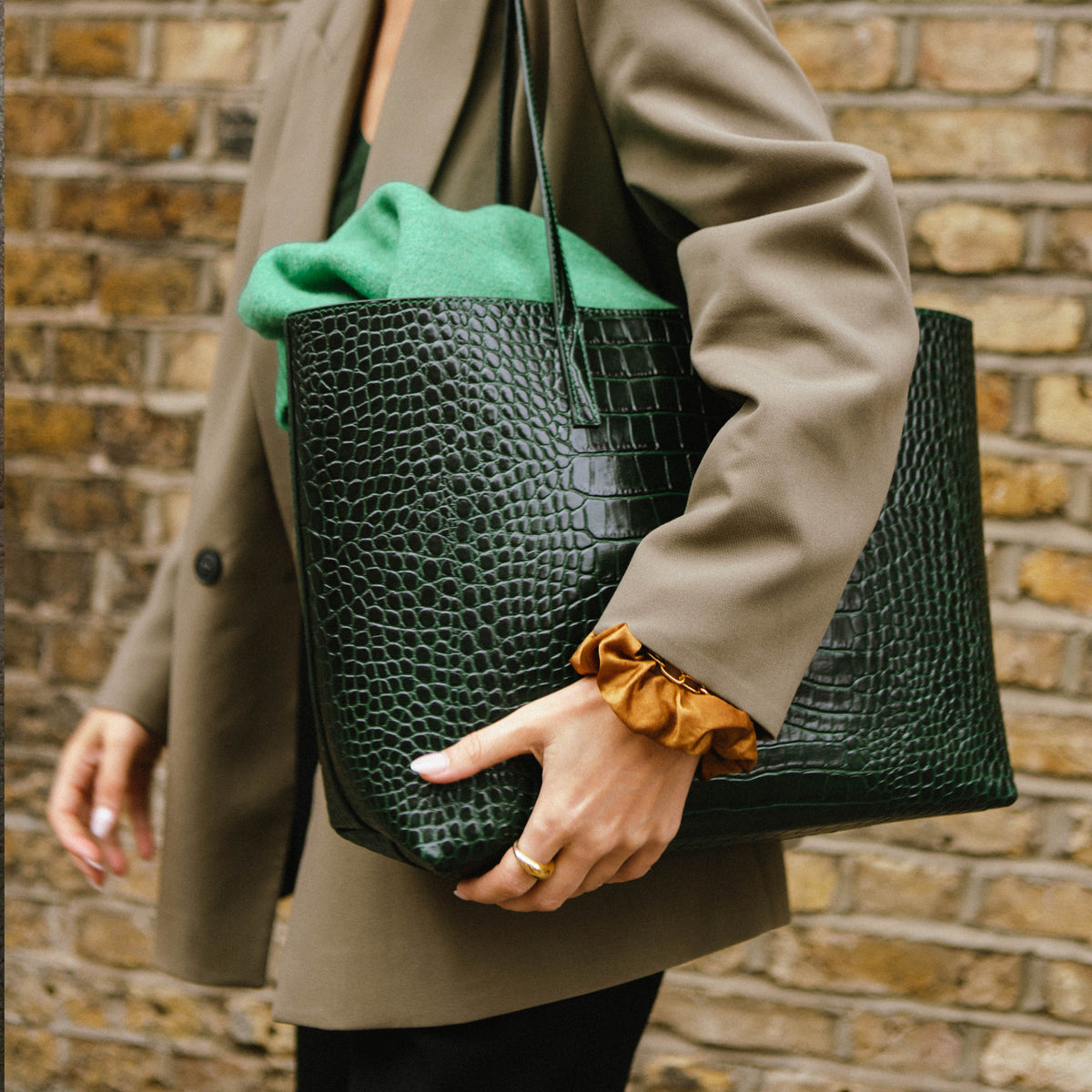 Stockholm Leather Tote Bag | Bottle Green Croc – Azurina